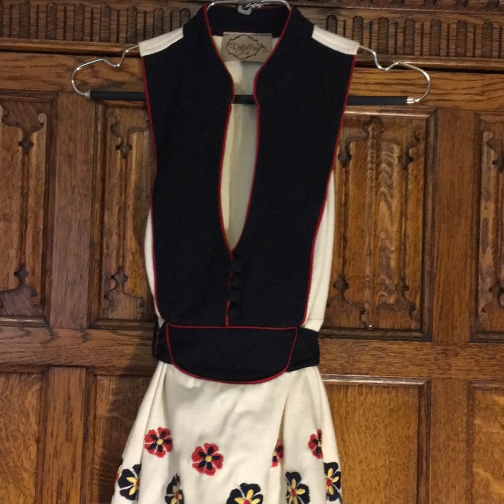 DEJAVU DRESS! - Picture 2 of 7